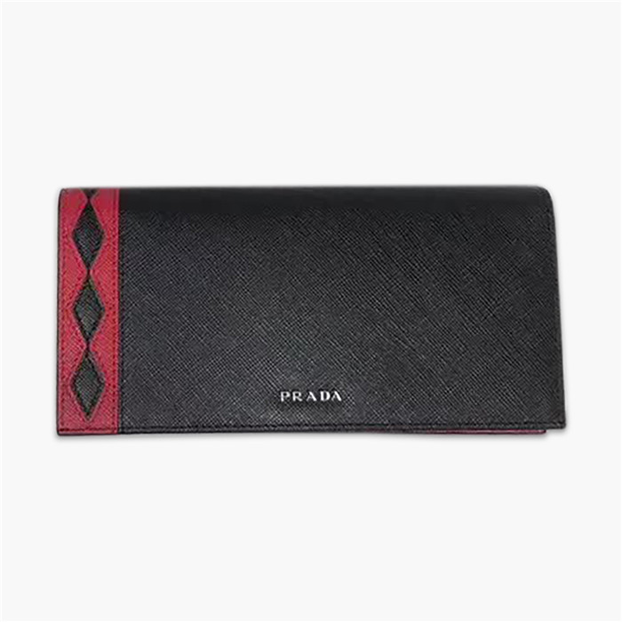 【原版皮】普拉达/Prada 西装钱夹，选用十字纹牛皮裁制而成，饰以菱形拼色，精湛走线均匀整齐，油边顺滑，款号：2MV836