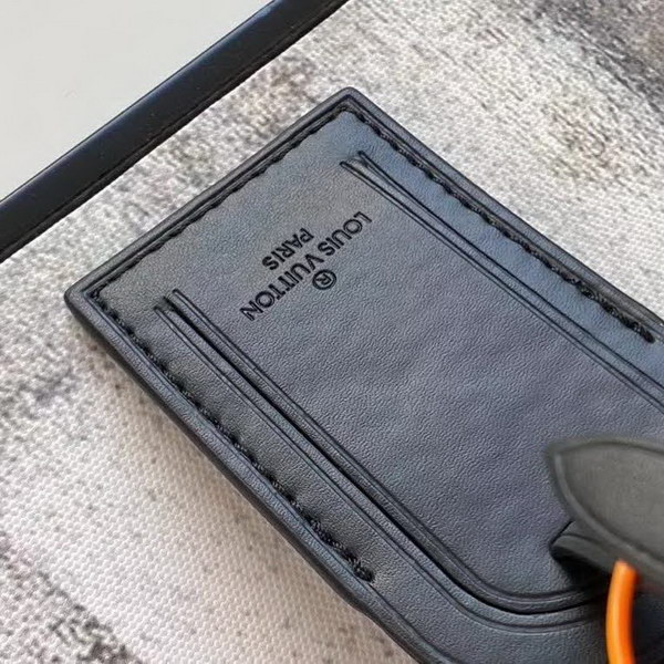 【原版皮】路易威登/LV nano Keeoall 枕头包，以Monogram帆布为袋身，装饰了公仔图案，男女都可以背额款，酷酷帅帅的，款号：M45652